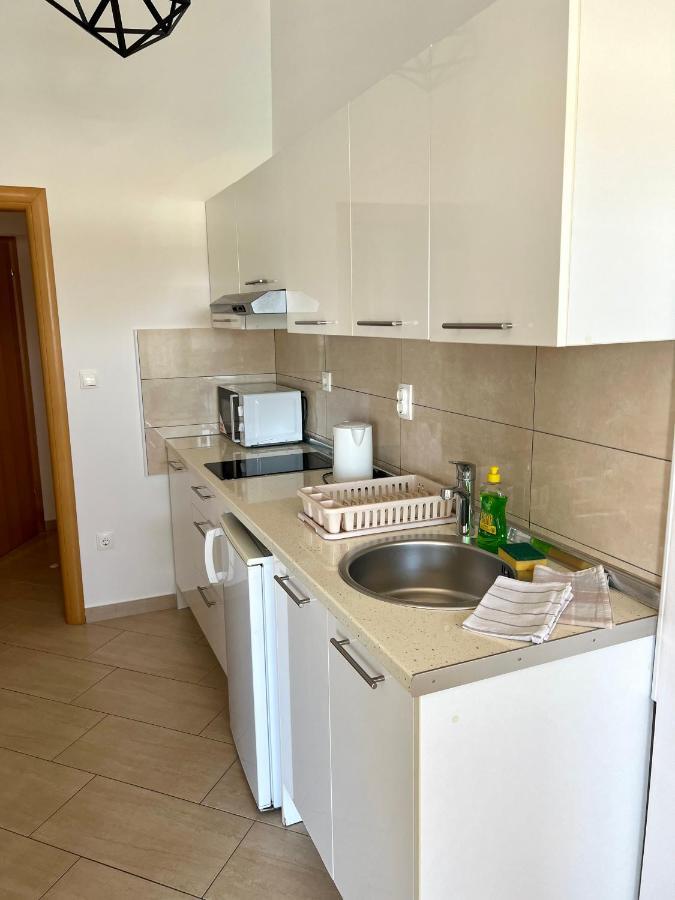 Apartments Villa Marina 罗戈兹尼察 外观 照片